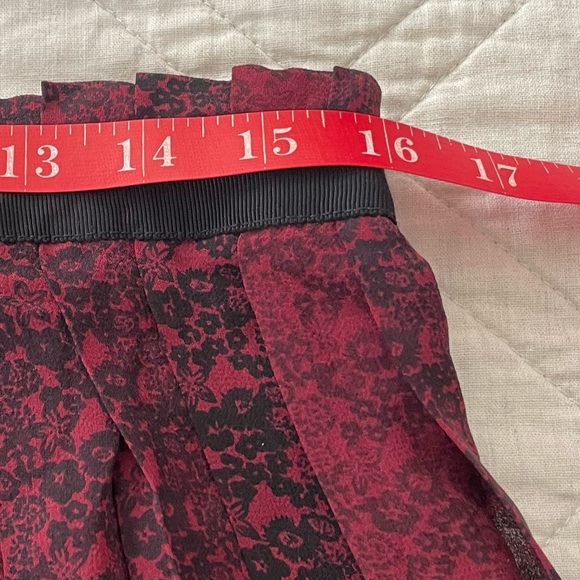 NWT Club Monaco Venetian Rose/Rouge Parker Skirt Pleated Lined Back Zip Size 10 - Picture 6 of 9